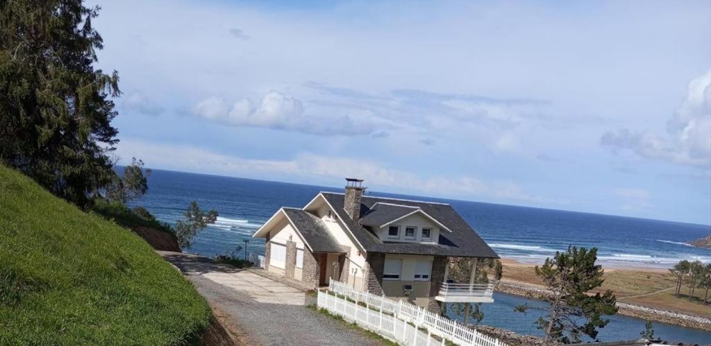 La Villa De Maria I Playa Beach El Puntal Asturias ビリャビシオサ エクステリア 写真
