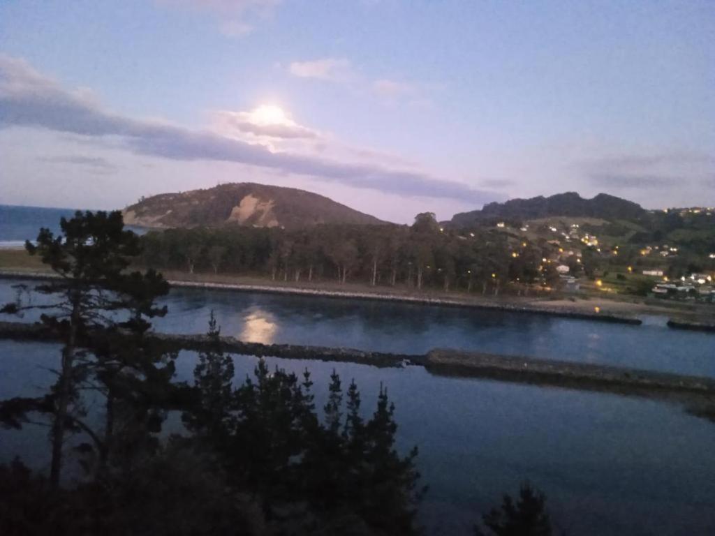 La Villa De Maria I Playa Beach El Puntal Asturias ビリャビシオサ エクステリア 写真